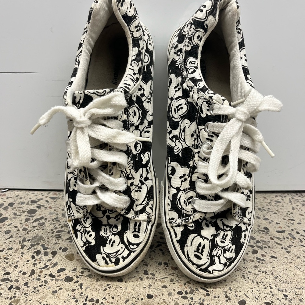 Disney Black and White Mickey Graphic Pattern Sneakers
